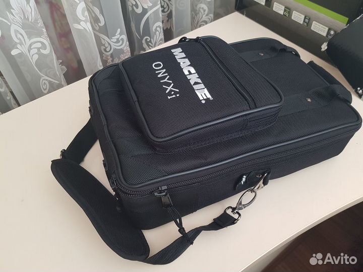 Mackie onyx 820i 8-канальный микшер