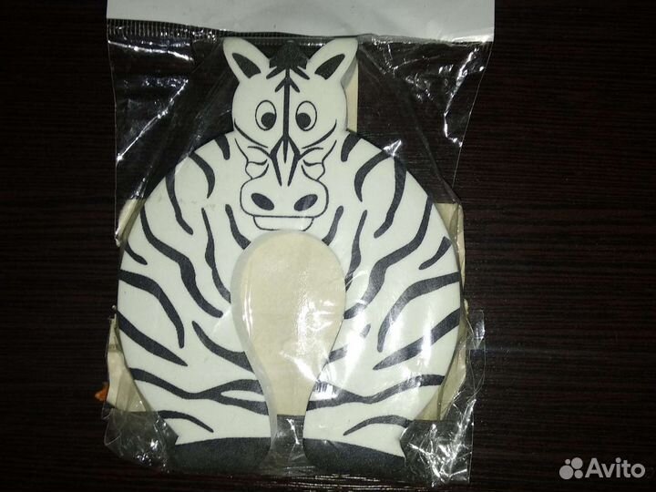 Стоппер в розетку и в дверь безопасность