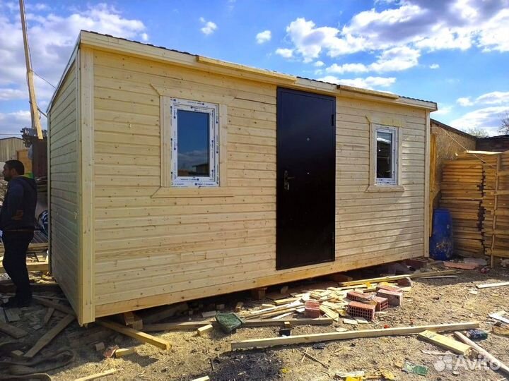 Дачный домик. Бытовка