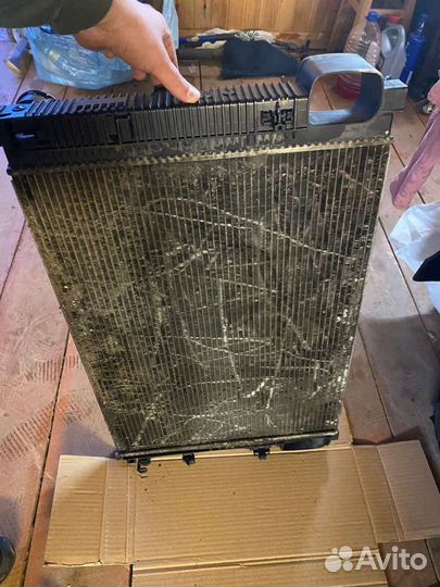 Радиатор охлаждения основной mercedes w221 w216 s