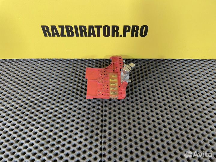 Предохранитель аккумулятора Mazda 5