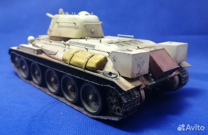 Модель танка Т-34/76 узтм 1/35