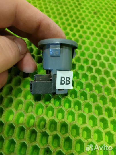 Кнопка багажника Chevrolet lacetti