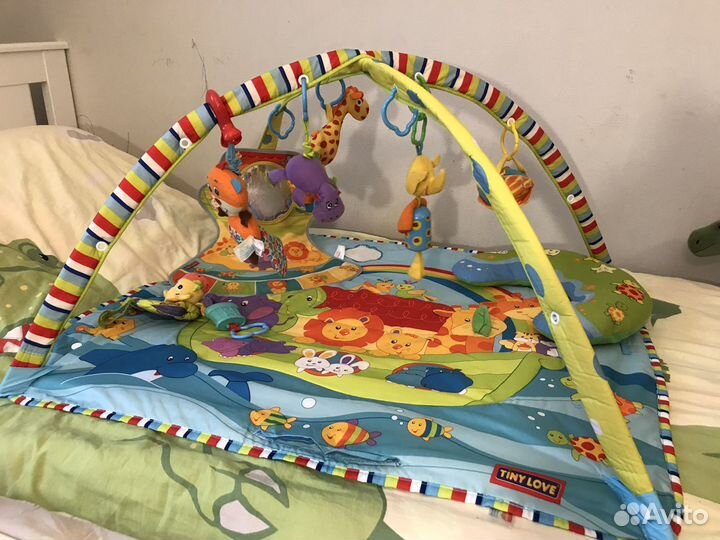 Развивающий коврик + игрушки