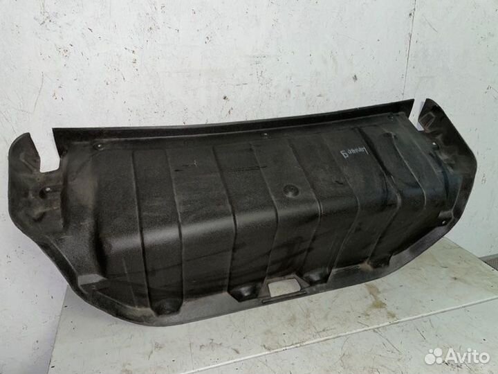 Обшивка багажника Mitsubishi Lancer седан 4G63