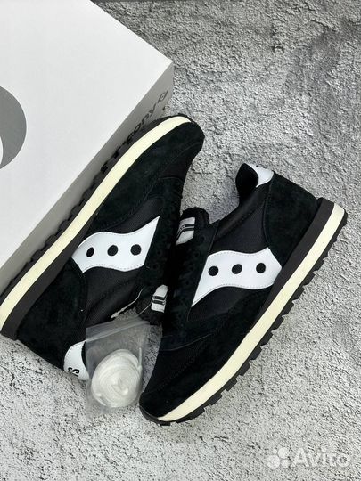 Кроссовки saucony