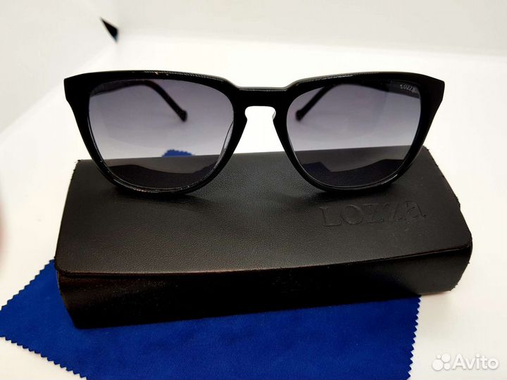 Солнцезащитные очки versace