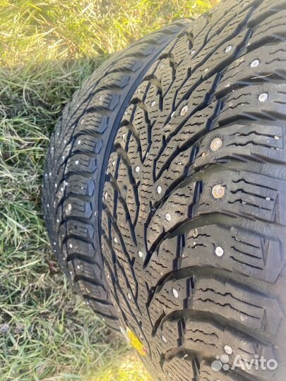 Nokian Tyres Hakkapeliitta 9 255/40 R19