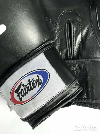 Боксерские перчатки Fairtex