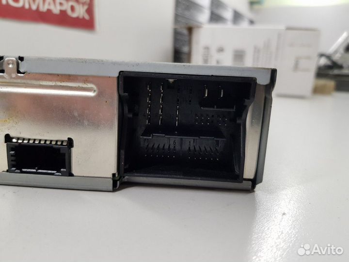 Магнитола (Volkswagen Passat)