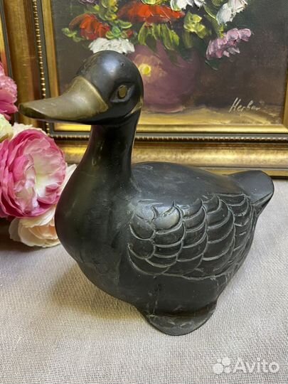 Старинная статуэтка утка бронза Европа Германия