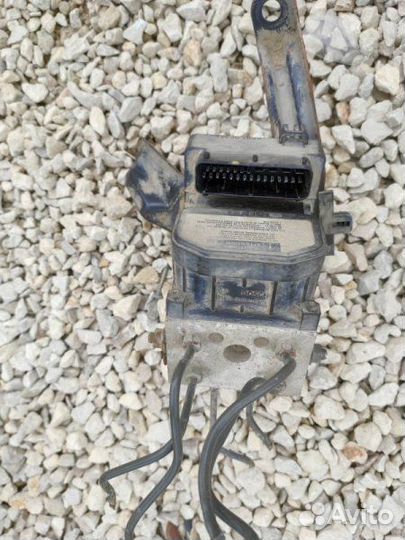 Блок ABS Toyota Corolla седан 1.8 2003-2007