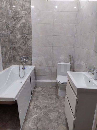 2-к. квартира, 70 м², 11/13 эт.