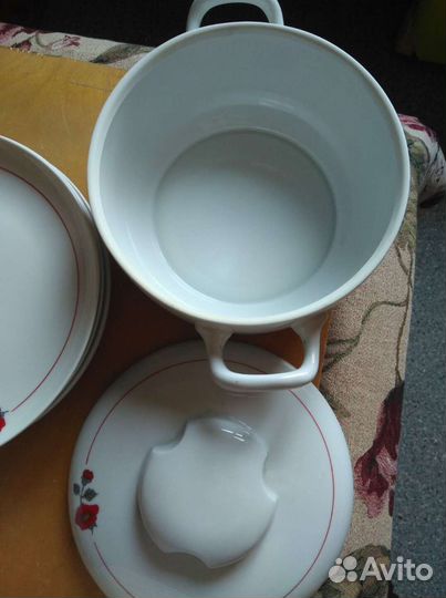 Обеденный сервиз сделано в Польша в 80 х