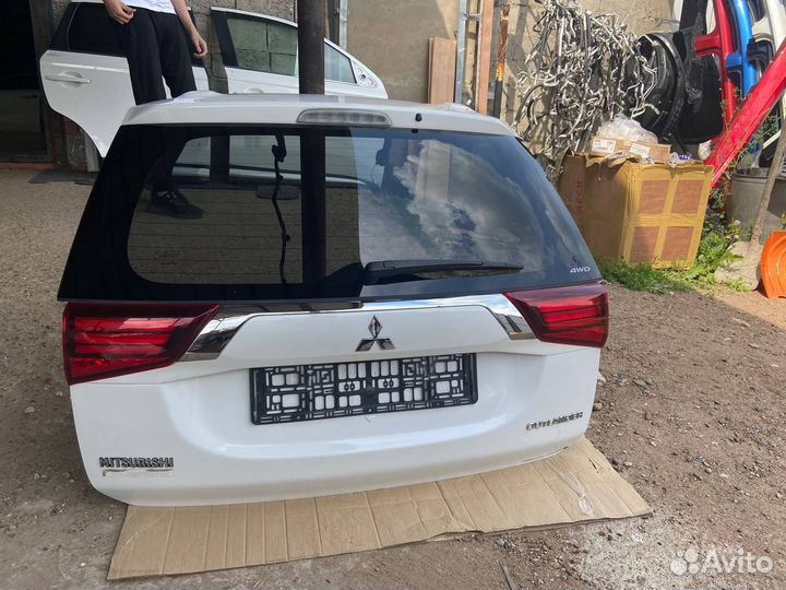 Крышка багажника mitsubishi outlander 3 2015-2021