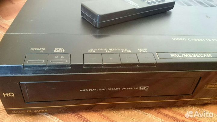Video cassette player with recording hitachi P60