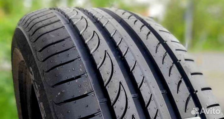 Pirelli Powergy 215/55 R17