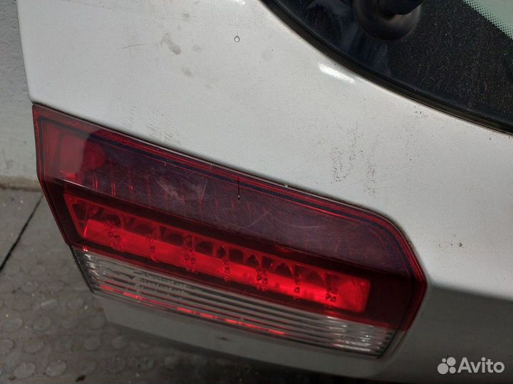 Крышка багажника Renault Laguna 3 2007, 2010