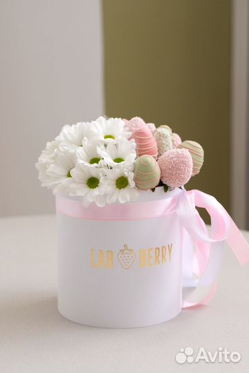 Клубника в шоколаде в коробке