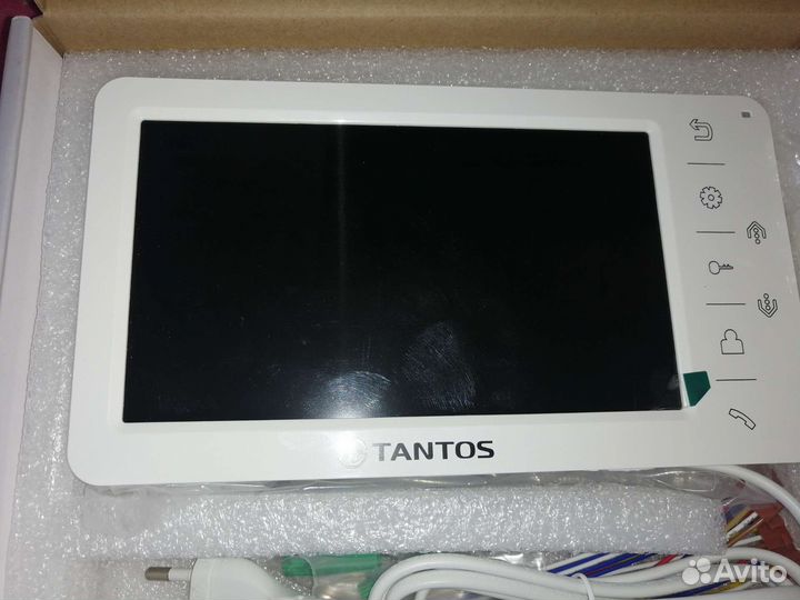 Видеодомофон новый