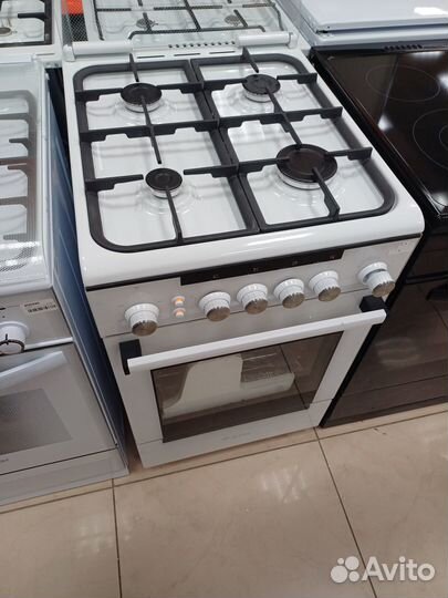 Газовая плита De Luxe 506040.23г (кр) чр белая