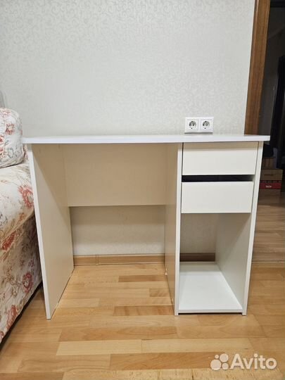 Письменный стол