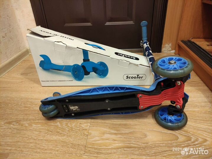 Самокат детский трехколесный Scooter