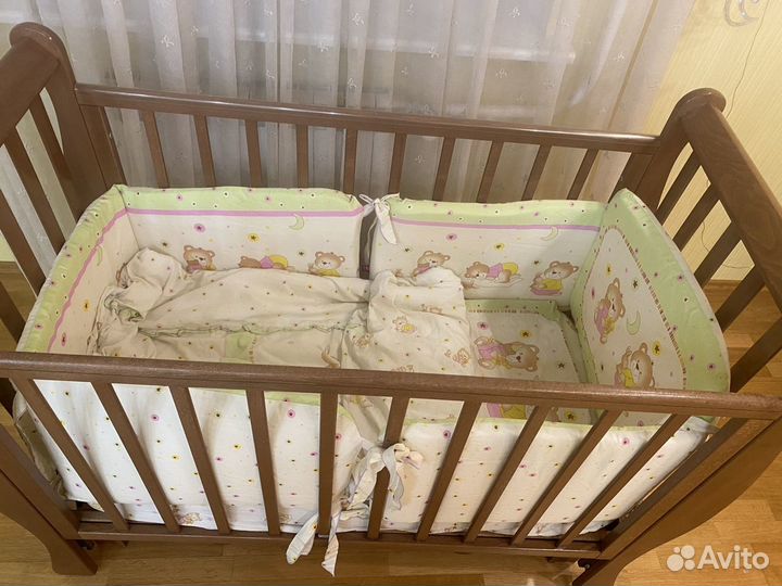 Продам кроватку гандылян массив