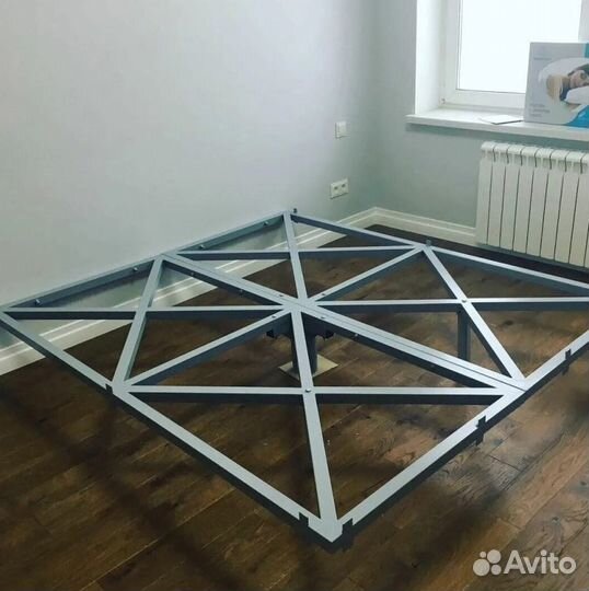 Парящая кровать от производителя