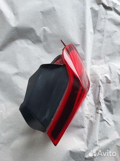 Kia k5 фонарь задний правый наружний