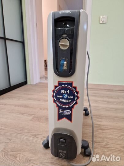 Масляный радиатор Delonghi