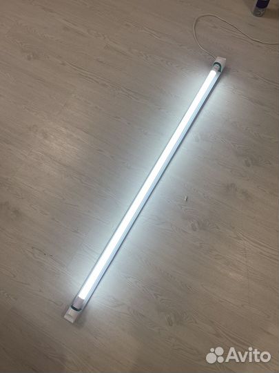 Лампа светлдтодная 1.2 метра