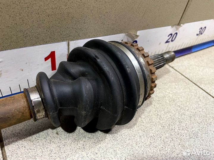 Полуось передняя правая Renault Kangoo