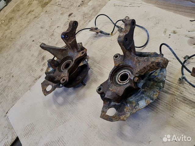 Поворотный кулак передний Hyundai Elantra XD