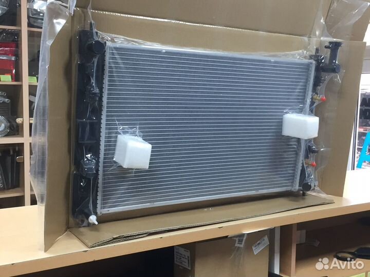 Радиатор охлаждения Мицубиси Кольт / Colt