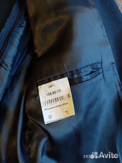 Продам костюм для мальчика 158 рост