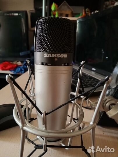 Студийный микрофон Samson