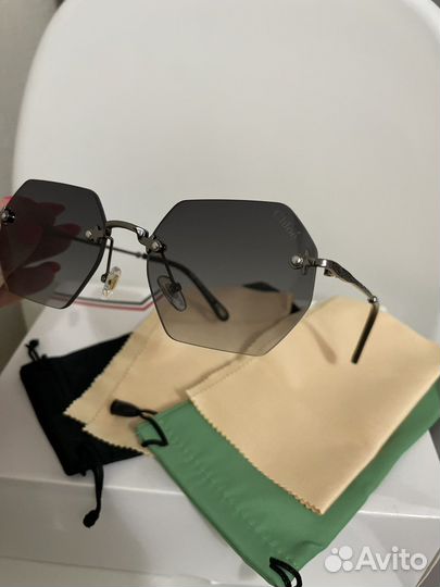 Солнцезащитные очки