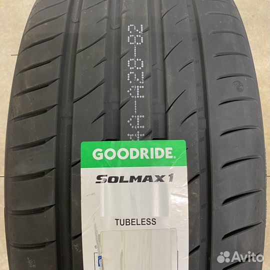 Goodride Solmax 1 235/65 R18 106