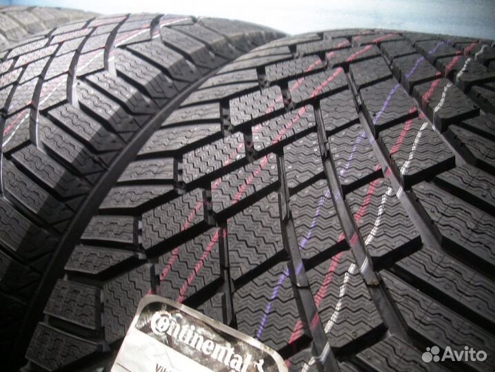 Continental ContiVikingContact 7 235/40 R19 и 255/35 R19 96T