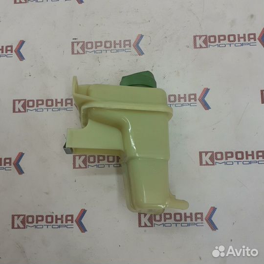 Бачок гидроусилитяля руля audi A100