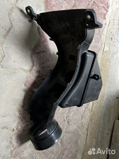 Воздухозаборник toyota highlander 3