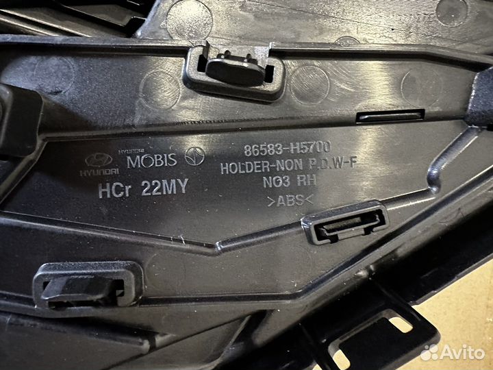 Решетка радиатора Hyundai Solaris 2020-2022