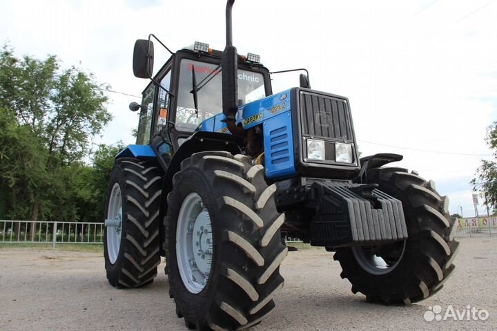 Трактор МТЗ (Беларус) 1221.2, 2008