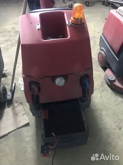 Продам поломоечную машину