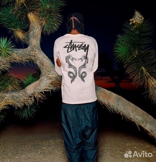 Лонгсливы Stussy