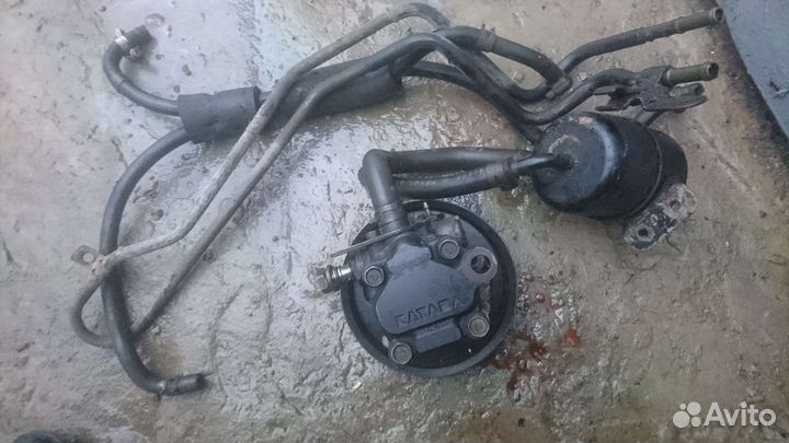 Гидроулилитель руля с бочком Mitsubishi Libero 1,8