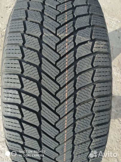Michelin X-Ice Snow 235/45 R18