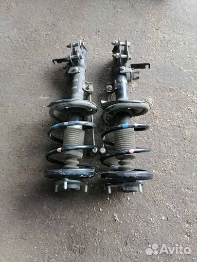 Стойка передняя Mitsubishi Outlander XL CW 05-12