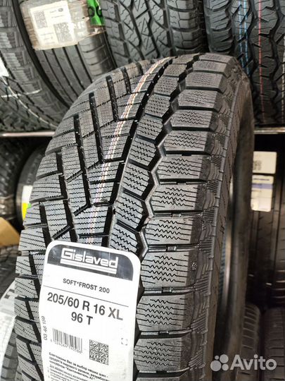 Gislaved Soft Frost 200 205/60 R16